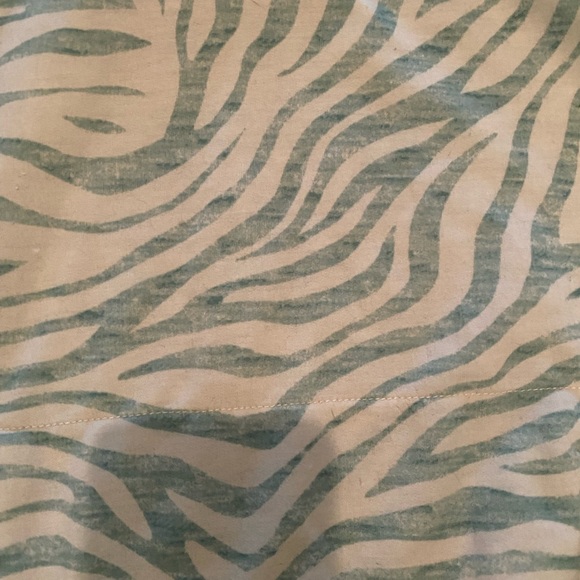 Mint green zebra lightweight sweatshirt M - Picture 3 of 3